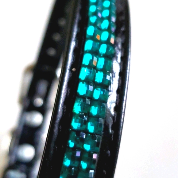 Dog Collar Green Iridescent Stones Faux Black Pate - Picture 10 of 14